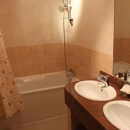 Le Concorde Hotell